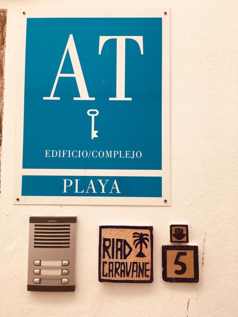 Apartamentos Caravane Tarifa Bagian luar foto